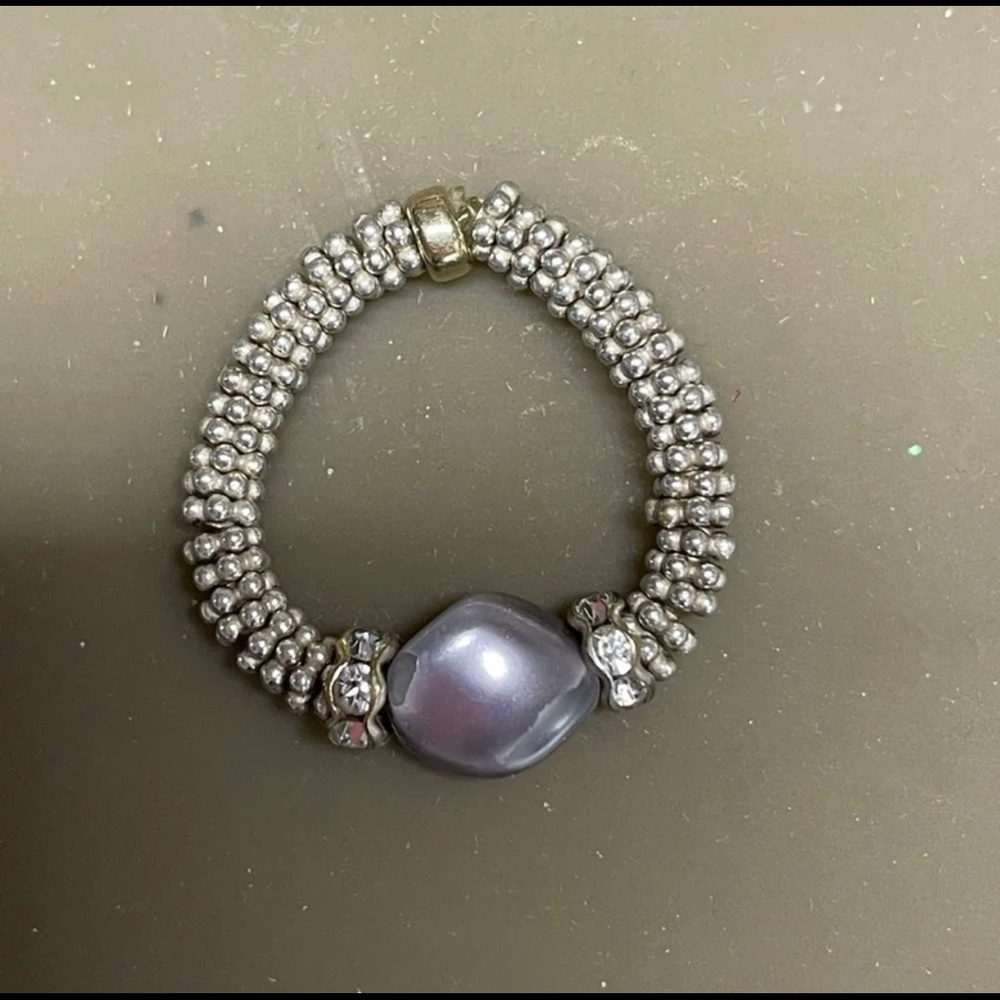 Elastic Beaded Ring with Purple Stone